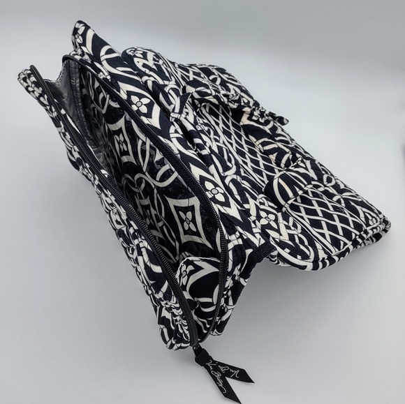 Vera Bradley Hanging Organizer "Concerto" Toiletry Bag - Picture 11 of 13